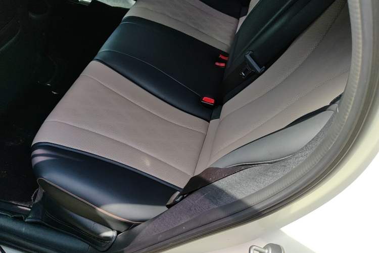 Used BYD Dolphin 2023 420 km Fashion Edition Left Rear Seat