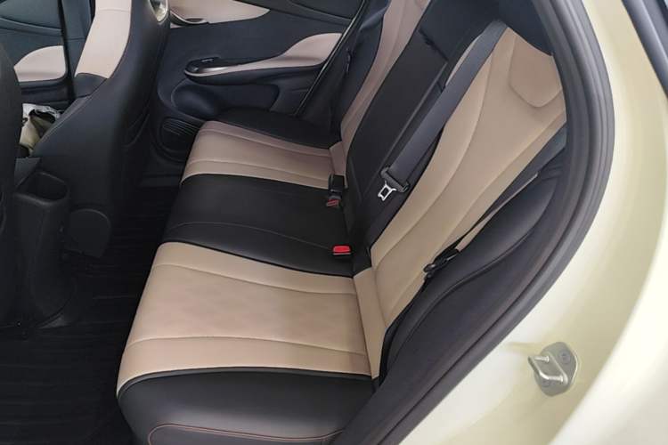 Used BYD Dolphin 2023 420 km Fashion Edition Left Rear Seat