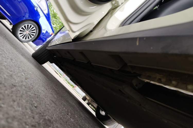 Used BYD Dolphin 2023 420 km Fashion Edition Left Side Sill