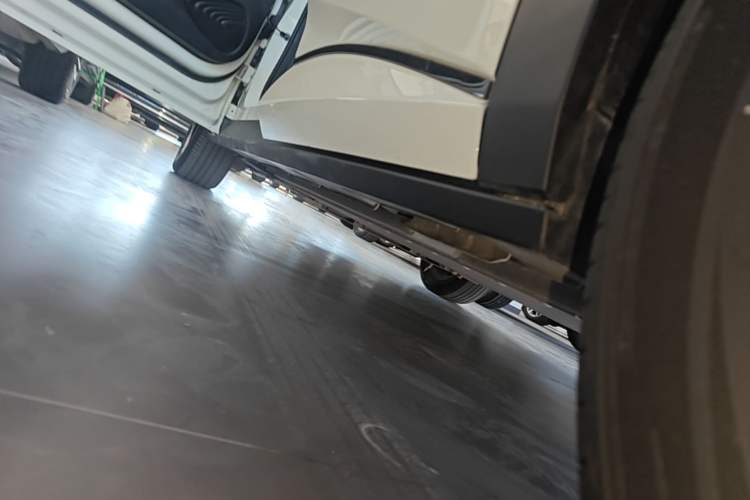 Used BYD Dolphin 2023 420 km Fashion Edition Left Side Sill