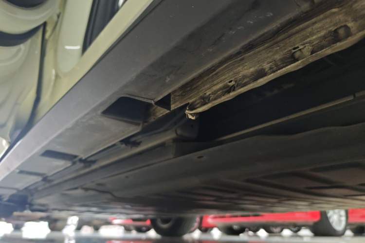 Used BYD Dolphin 2023 420 km Fashion Edition Left Side Sill
