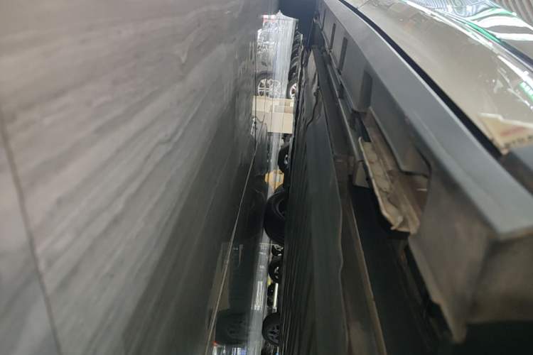Used BYD Dolphin 2023 420 km Fashion Edition Left Side Sill