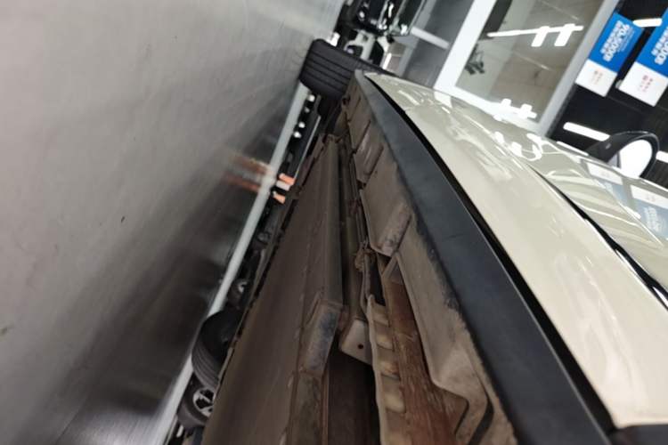 Used BYD Dolphin 2023 420 km Fashion Edition Left Side Sill