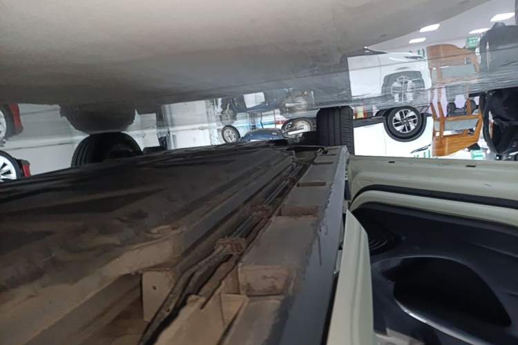 Used BYD Dolphin 2023 420 km Fashion Edition Left Side Sill