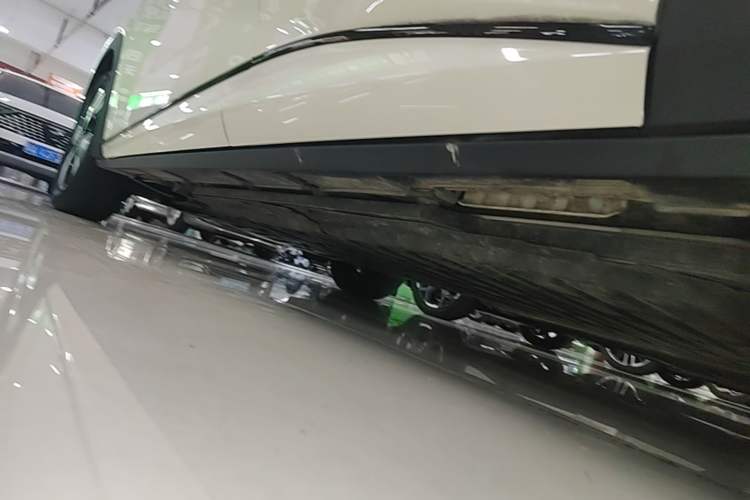 Used BYD Dolphin 2023 420 km Fashion Edition Left Side Sill