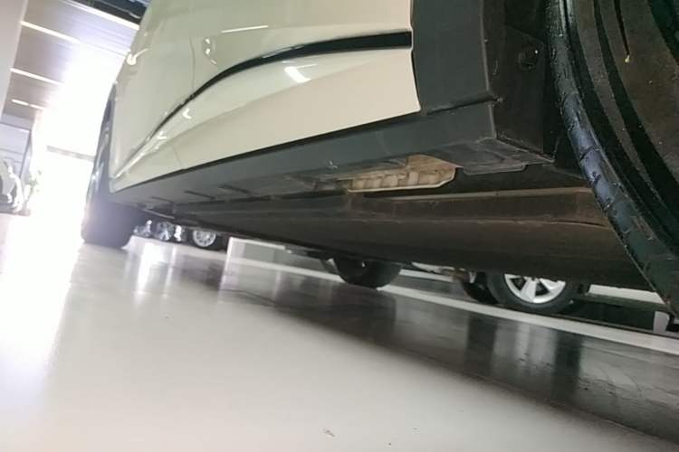 Used BYD Dolphin 2023 420 km Fashion Edition Left Side Sill