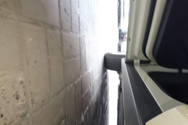 Used BYD Dolphin 2023 420 km Fashion Edition Left Side Sill