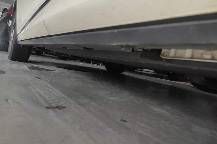 Used BYD Dolphin 2023 420 km Fashion Edition Left Side Sill
