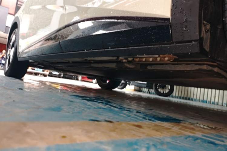 Used BYD Dolphin 2023 420 km Fashion Edition Left Side Sill