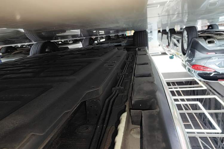 Used BYD Dolphin 2023 420 km Fashion Edition Left Side Sill