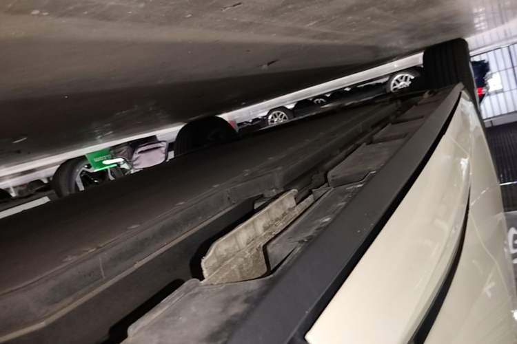Used BYD Dolphin 2023 420 km Fashion Edition Left Side Sill