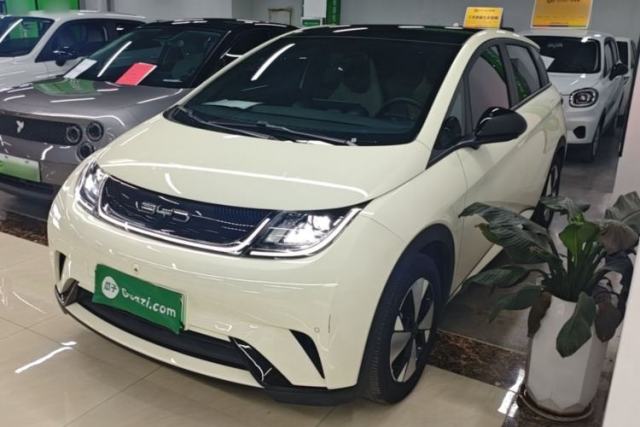 Used BYD Dolphin 2023 420 km Fashion Edition