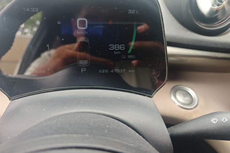 Used BYD Dolphin 2023 420 km Fashion Edition Odometer Close Up