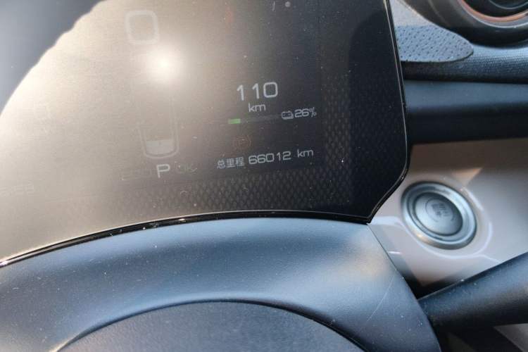Used BYD Dolphin 2023 420 km Fashion Edition Odometer Close Up