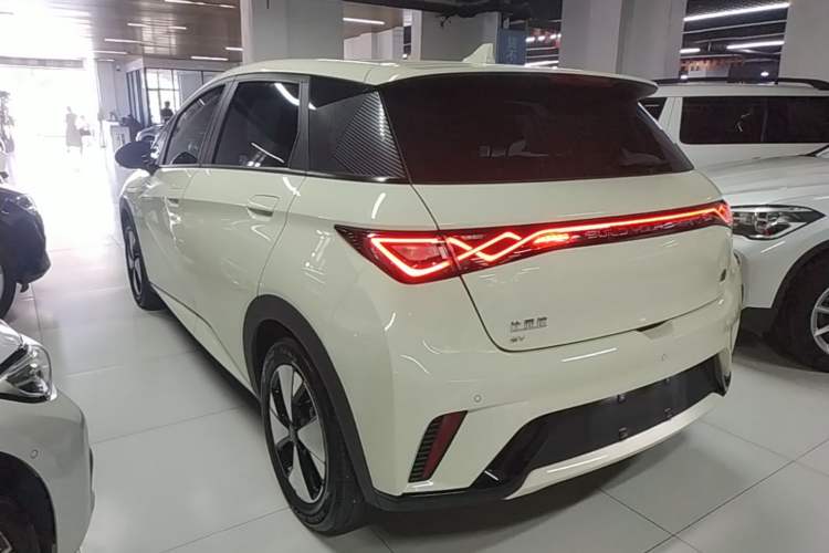 Used BYD Dolphin 2023 420 km Fashion Edition Rear Left 45 Deg