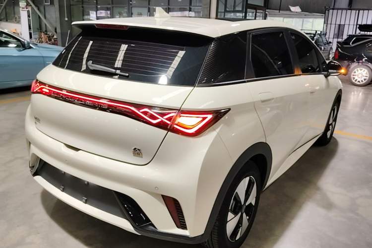 Used BYD Dolphin 2023 420 km Fashion Edition Rear Right 45 Deg