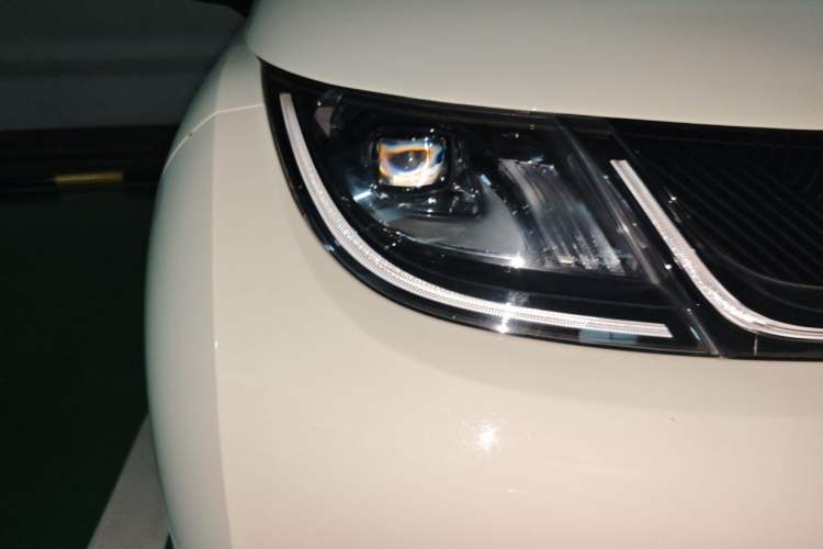 Used BYD Dolphin 2023 420 km Fashion Edition Right Front Headlight