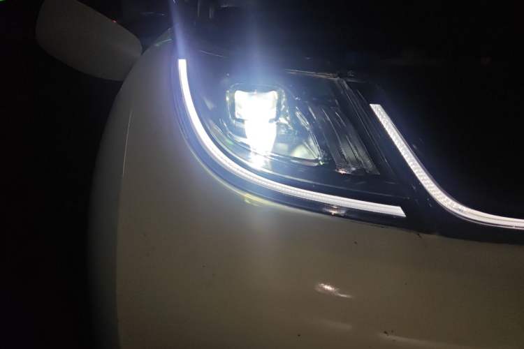 Used BYD Dolphin 2023 420 km Fashion Edition Right Front Headlight