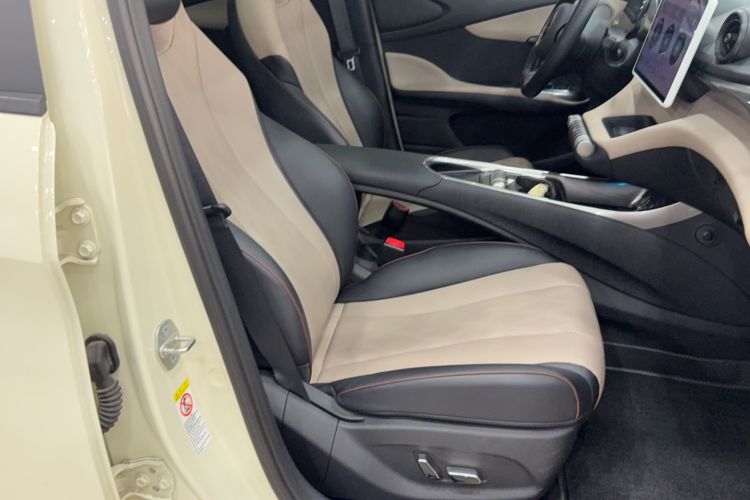 Used BYD Dolphin 2023 420 km Fashion Edition Right Front Seat