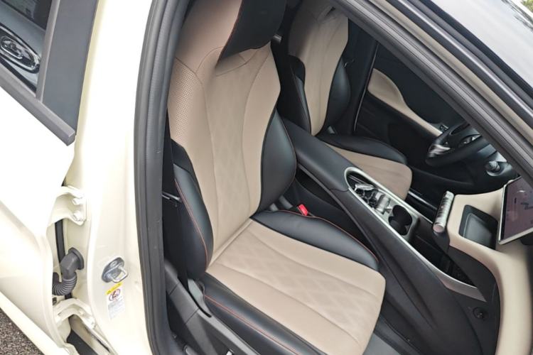 Used BYD Dolphin 2023 420 km Fashion Edition Right Front Seat