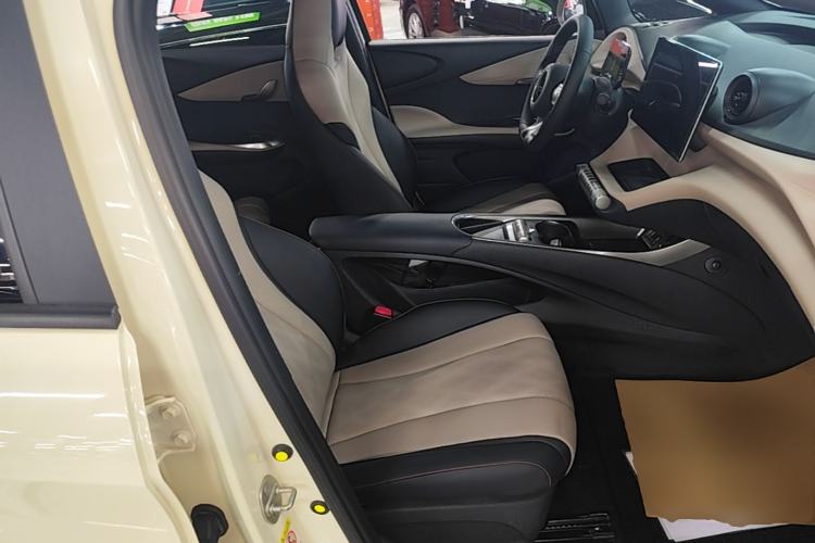 Used BYD Dolphin 2023 420 km Free Version Right Front Seat