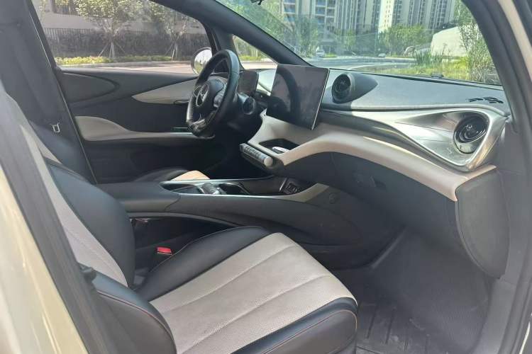 Used BYD Dolphin 2023 420 km Fashion Edition Right Front Seat