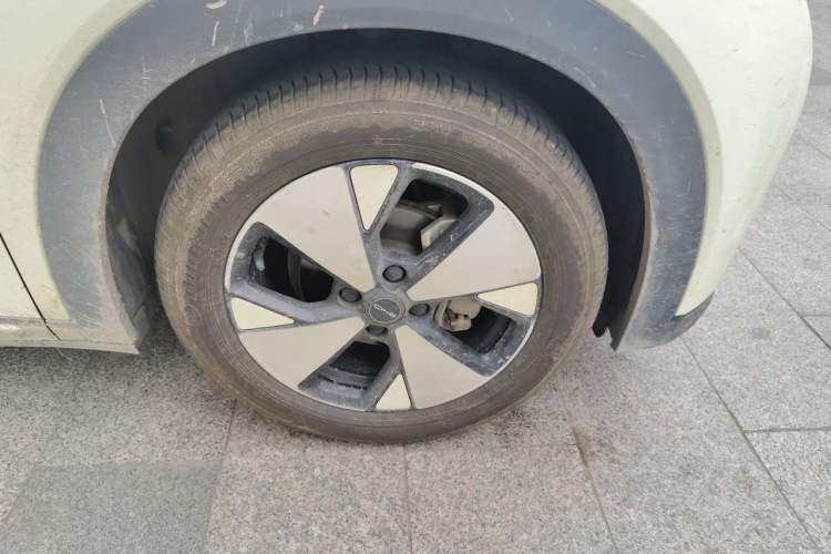 Used BYD Dolphin 2023 420 km Free Version Right Front Wheel Hub
