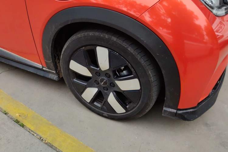 Used BYD Dolphin 2023 401km Knight Edition Right Front Wheel Hub