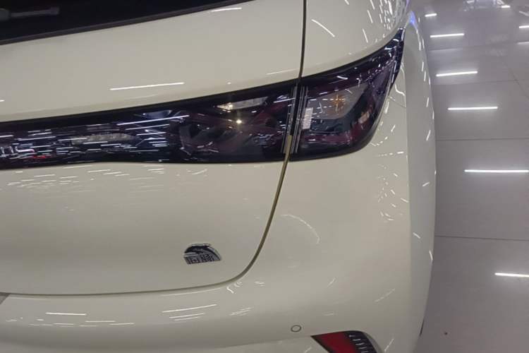 Used BYD Dolphin 2023 420 km Fashion Edition Right Rear Taillight