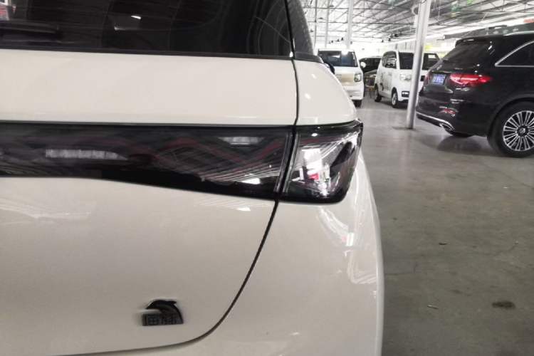 Used BYD Dolphin 2023 420 km Free Version Right Rear Taillight