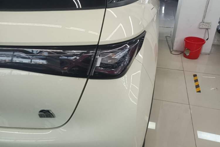 Used BYD Dolphin 2023 420 km Fashion Edition Right Rear Taillight