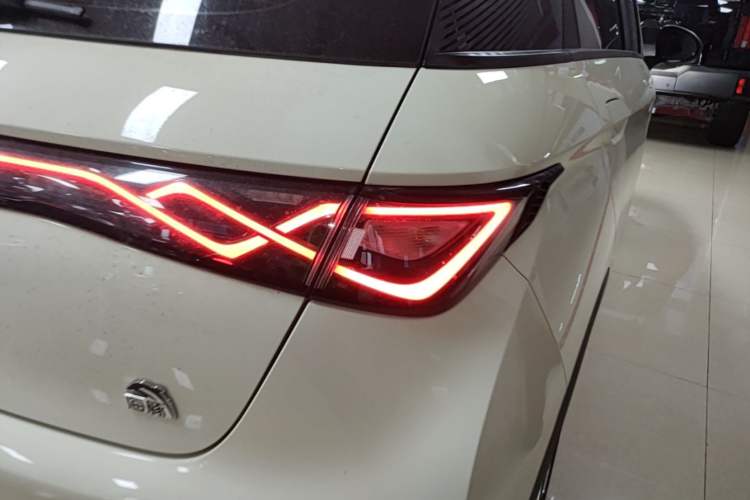 Used BYD Dolphin 2023 420 km Free Version Right Rear Taillight