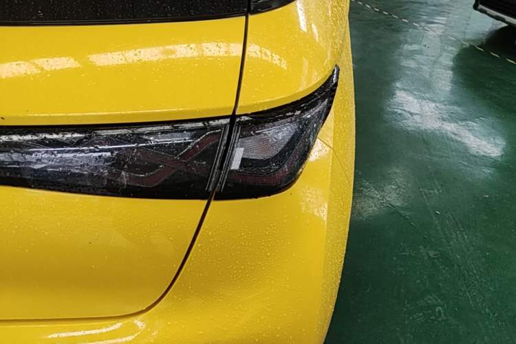 Used BYD Dolphin 2023 420 km Fashion Edition Right Rear Taillight