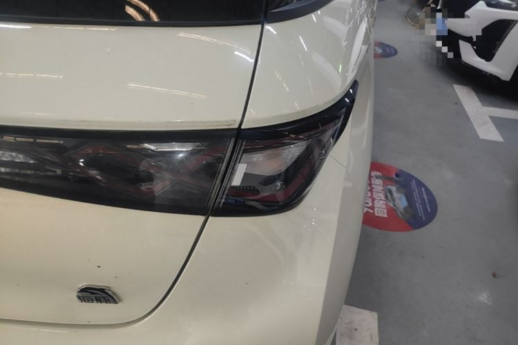 Used BYD Dolphin 2023 420 km Fashion Edition Right Rear Taillight