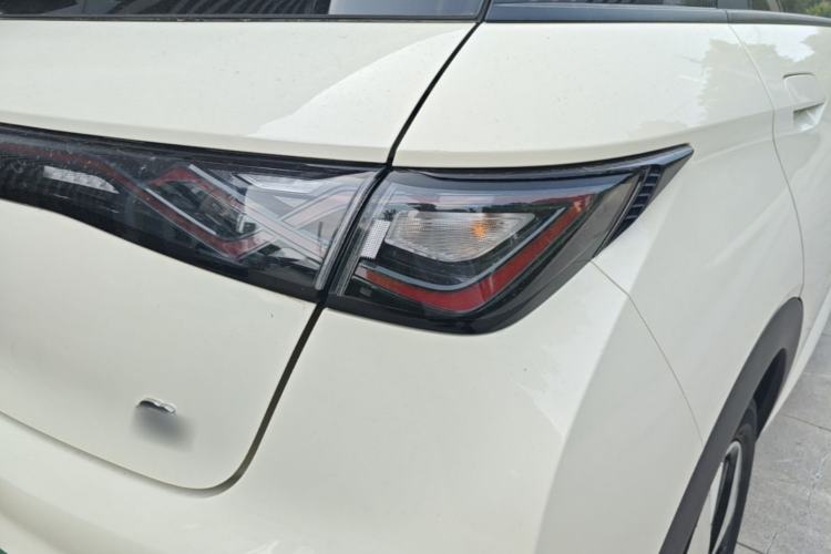 Used BYD Dolphin 2023 420 km Fashion Edition Right Rear Taillight