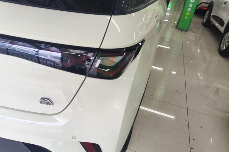 Used BYD Dolphin 2023 420 km Fashion Edition Right Rear Taillight