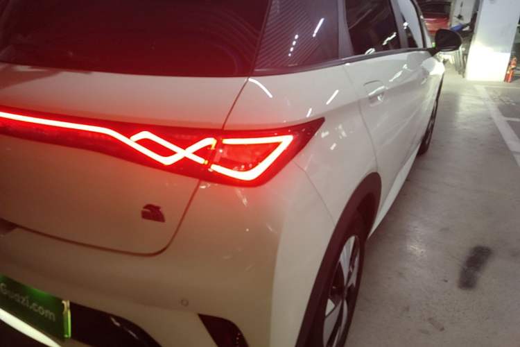 Used BYD Dolphin 2023 420 km Free Version Right Rear Taillight