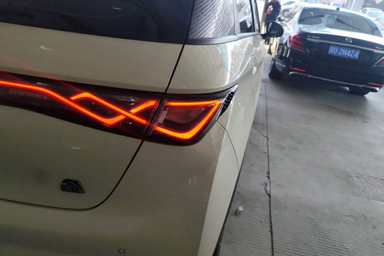 Used BYD Dolphin 2023 420 km Free Version Right Rear Taillight