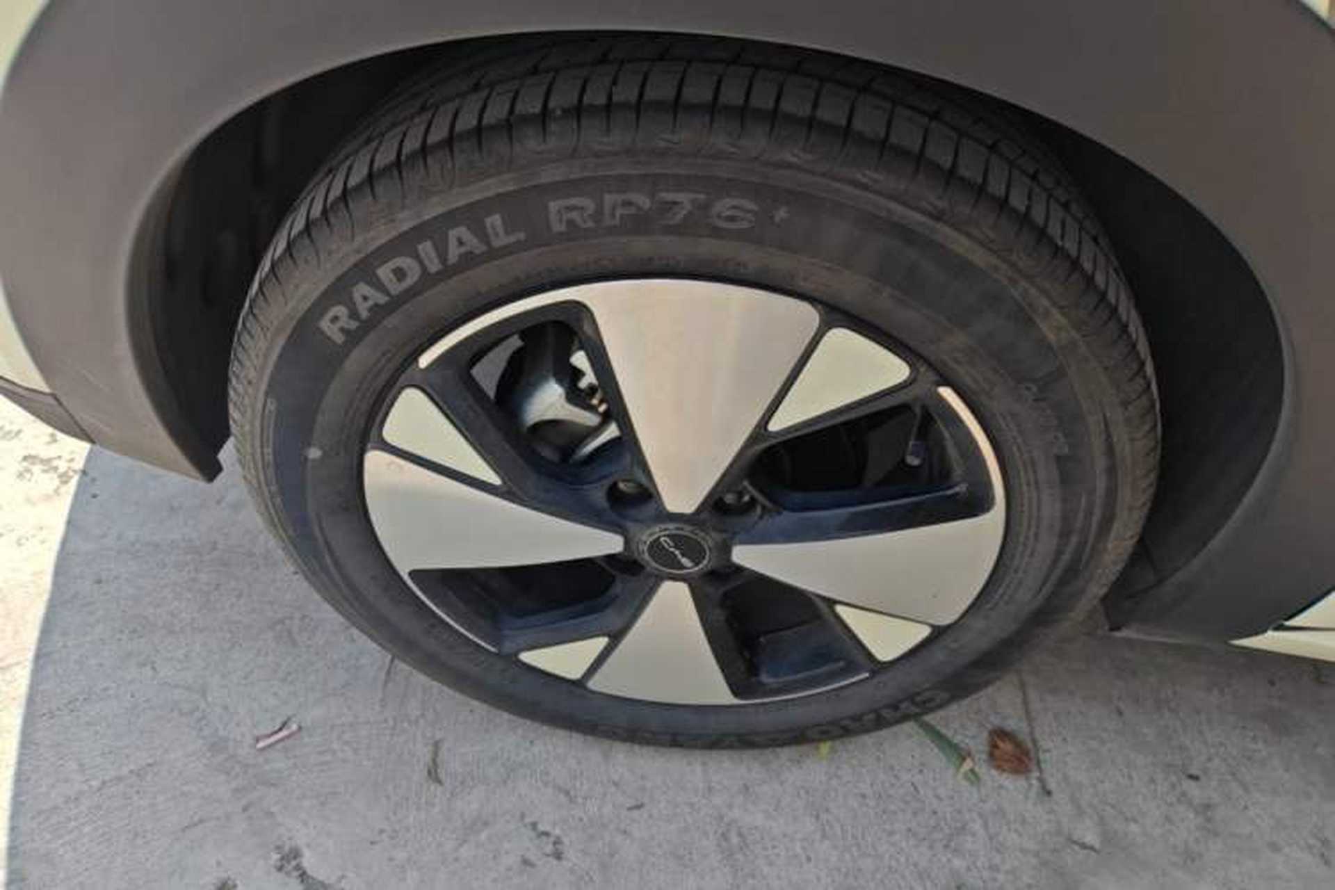 Used BYD Dolphin 2023 420 km Fashion Edition Right Rear Wheel Hub