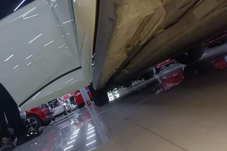 Used BYD Dolphin 2023 420 km Fashion Edition Right Side Sill