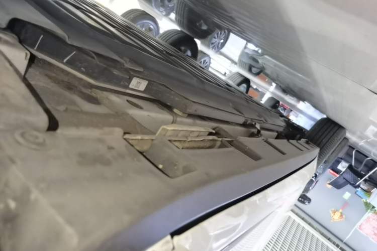 Used BYD Dolphin 2023 420 km Fashion Edition Right Side Sill
