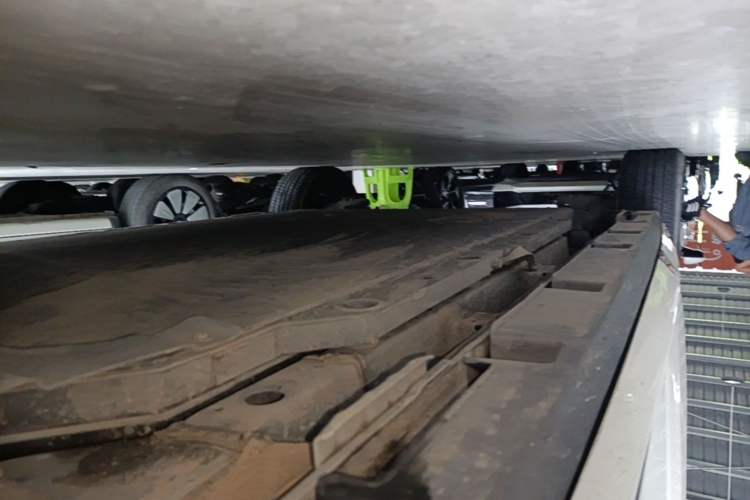Used BYD Dolphin 2023 420 km Fashion Edition Right Side Sill