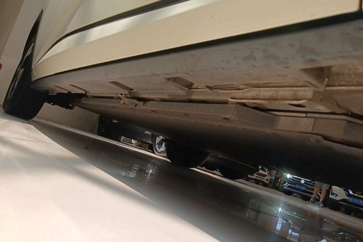 Used BYD Dolphin 2023 420 km Free Version Right Side Sill