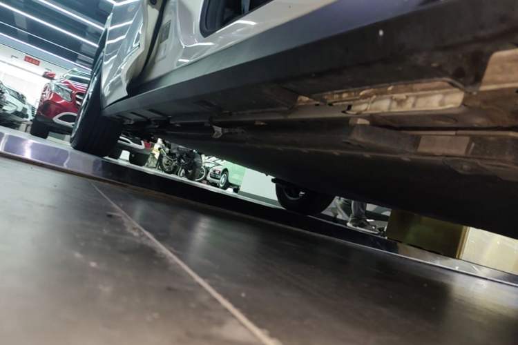 Used BYD Dolphin 2023 420 km Fashion Edition Right Side Sill