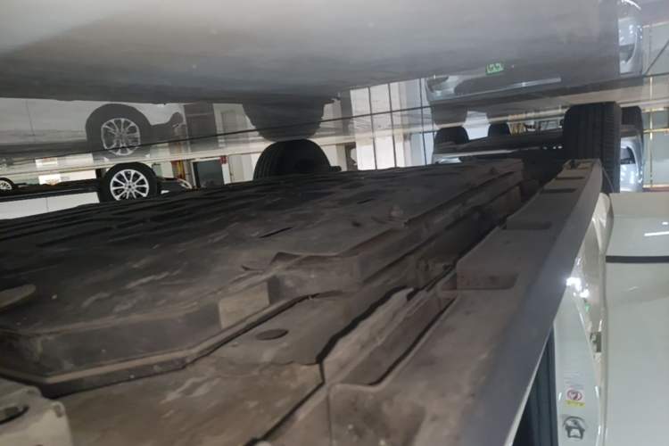 Used BYD Dolphin 2023 420 km Fashion Edition Right Side Sill