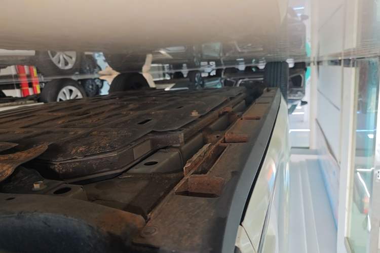 Used BYD Dolphin 2023 420 km Fashion Edition Right Side Sill