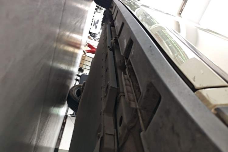 Used BYD Dolphin 2023 420 km Fashion Edition Right Side Sill