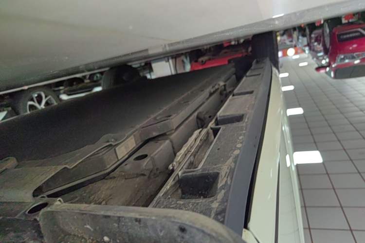 Used BYD Dolphin 2023 420 km Free Version Right Side Sill