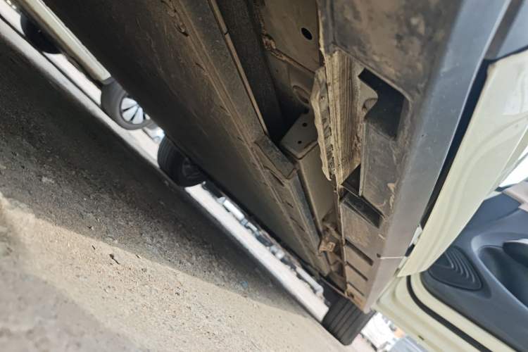 Used BYD Dolphin 2023 420 km Fashion Edition Right Side Sill