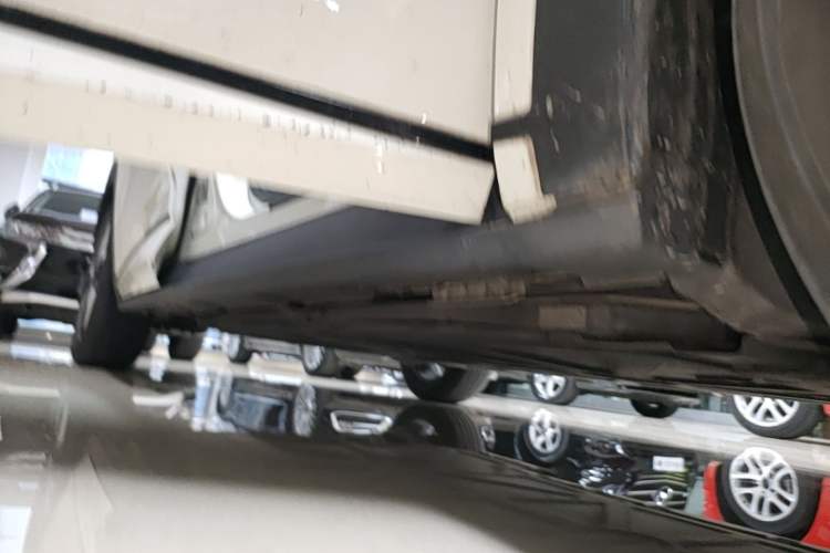 Used BYD Dolphin 2023 420 km Free Version Right Side Sill